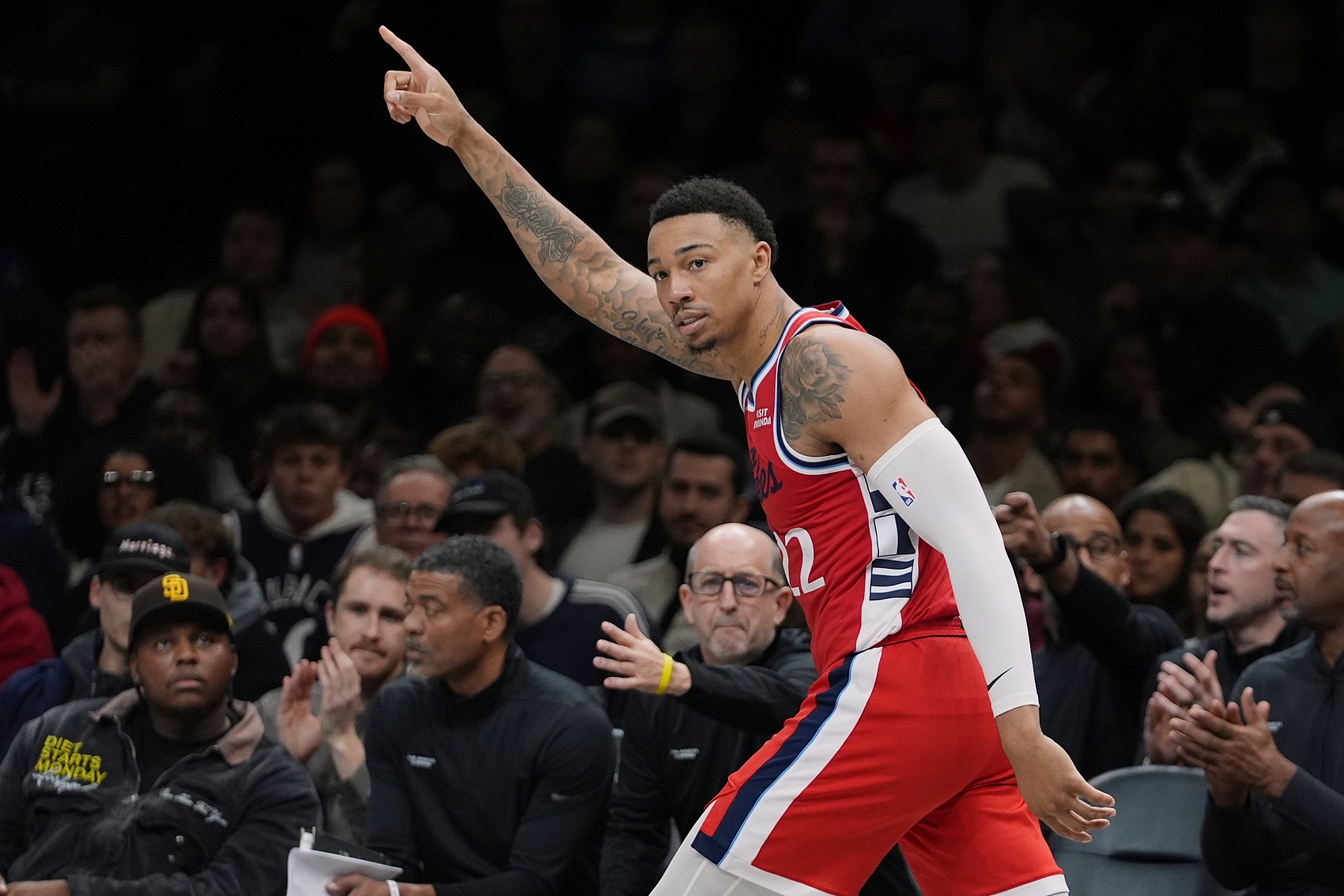 开云体育app下载-乔丹·米勒本赛季7场出战20+分钟 场均12.6分 命中率53/48/72%